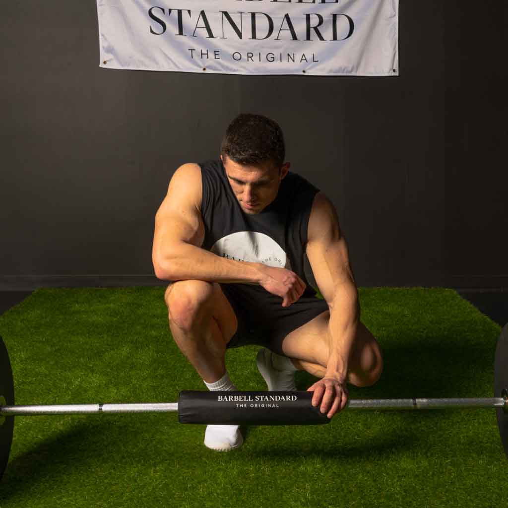 Barbell Standard pad for squats & hip thrusts, dense foam, durable cover, reduces neck & hip pressure